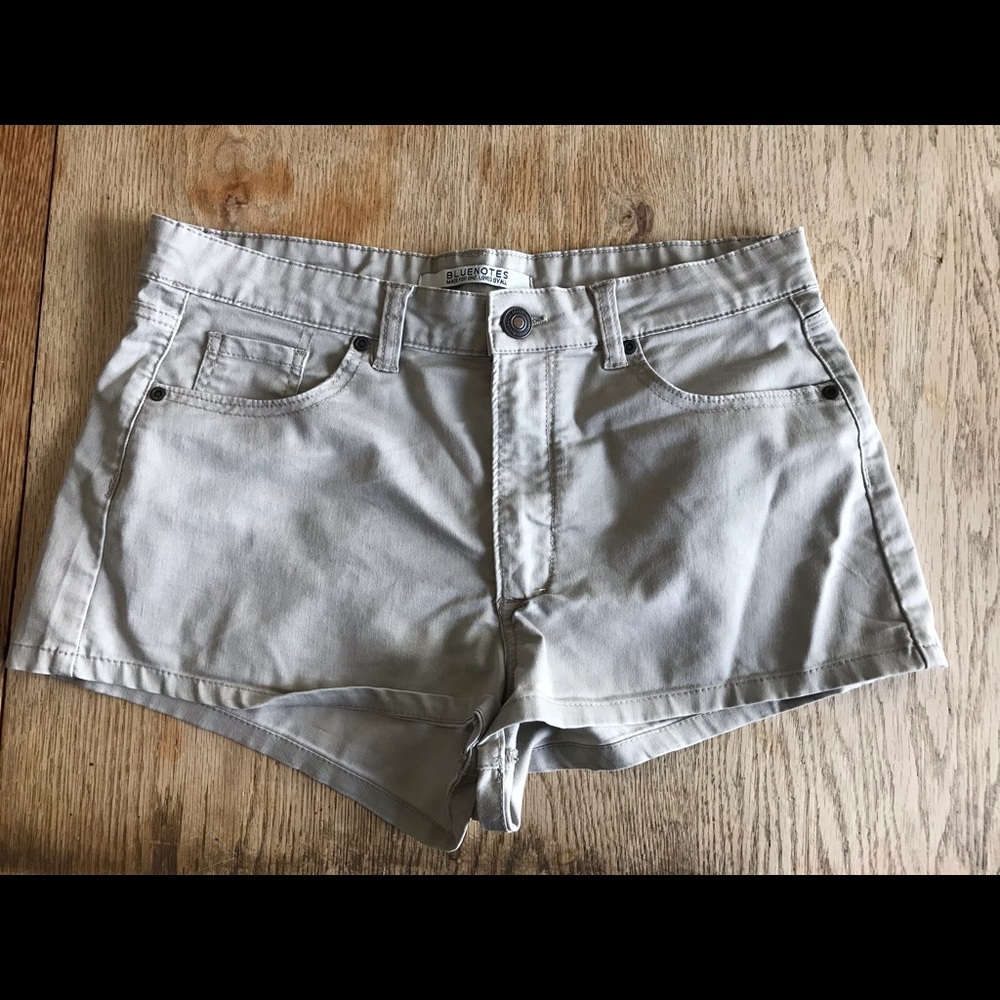 Khaki high waisted shorts